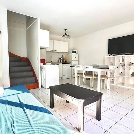 Charmante Maison 8min De 公寓